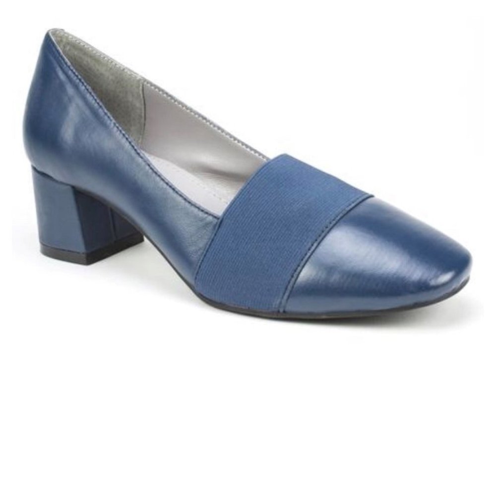 Cliffs by White Mountain. Comfort Shoes.